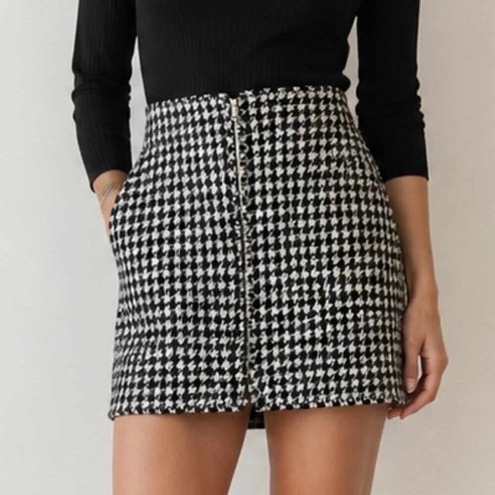 MAISON D' AMELIE | Tweed Houndstooth Plaid Print Skirt Full Zip Front | Size 4